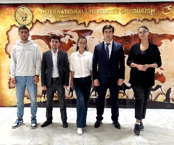  دخول 5 أشخاص من طاجيكستان إلى جامعة طريق الحرير الدولية للسياحة من خلال منحة
