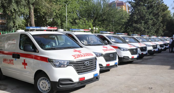 في عام 2022 ، تم تزويد المؤسسات الطبية في طاجيكستان بـ 115 سيارة إسعاف