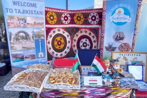 تم تنظيم ركن وطني لطاجيكستان في المهرجان الثقافي الدولي في باكو