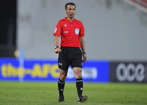  كأس آسيا 2023. يحكم الحكم الطاجيكي نصرالله كبيروف في مباراة نصف النهائي بين إيران واليابان