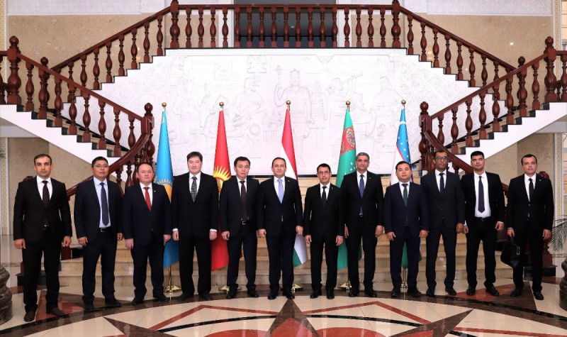  بحث قضايا التحضير للاجتماع التشاوري الخامس لرؤساء دول آسيا الوسطى وفي دوشنبه