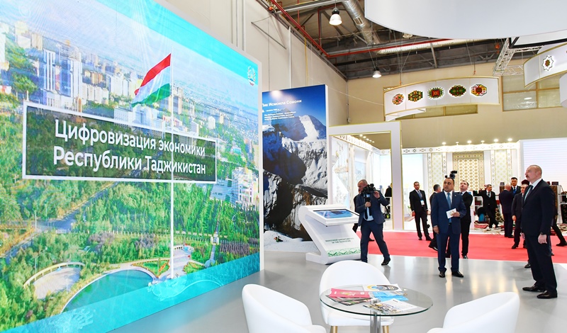  رئيس أذربيجان يتعرف على منتجات طاجيكستان في معرض دول برنامج SPECA