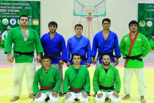  سيمثل طاجيكستان 7 رياضيون لأول مرة في بطولة العالم لمصارعة كوراش