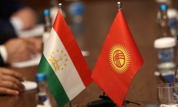  Working Groups of the Tajik and Kyrgyz Governmental Delegations Hold a Meeting