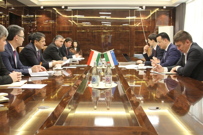  Tajikistan, Uzbekistan Discusses Industrial Joint Projects