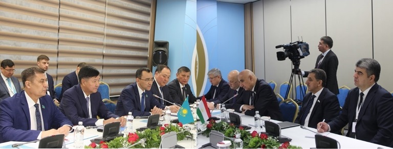  تاجیکستان و قزاقستان در مورد تقویت همکاری های بین پارلمانی گفتگو کردند
