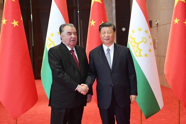  ملاقات و مذاکرات سطح بالا بین تاجیکستان و چین