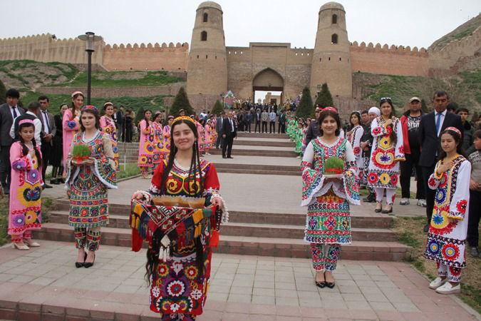  مهمانانی از ازبکستان نیز در جشن های بین المللی نوروز در حصار شرکت کردند
