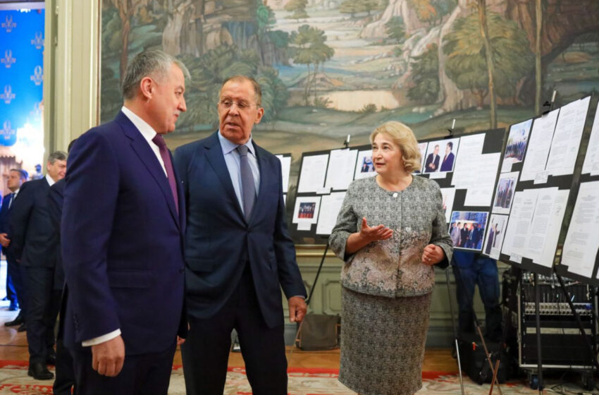 Фотовыставка таджикско-российского сотрудничества в Москве