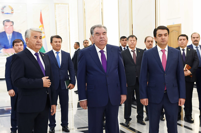  Президент страны уважаемый Эмомали Рахмон сдал в эксплуатацию новые центральный и учебный корпуса Таджикского государственного медицинского университета имени Абуали ибни Сино