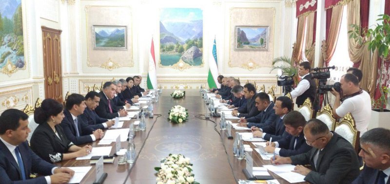  Визит узбекской делегации в согдийскую область  для участия в праздничных программах по случаю 31-й годовщины Государственной независимости Республики Таджикистан