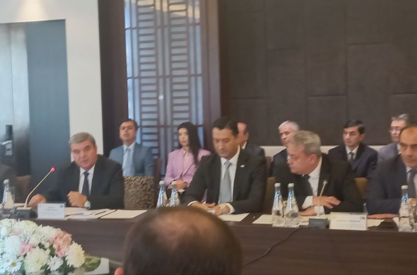  В Душанбе проходит 12 заседание совместной таджикско — туркменской межправкомиссии  по торгово экономическому струдничеству