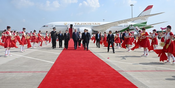  Начало рабочего визита в Китайскую Народную Республику