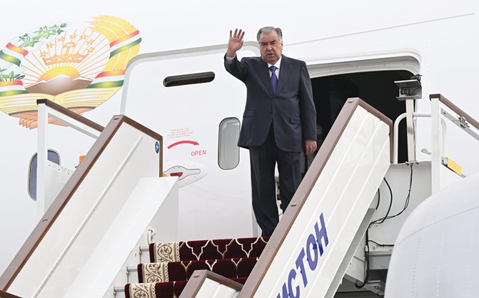  Рабочий визит в Государство Катар