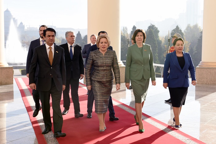  Встреча с главами парламентских делегаций государств-участников Содружества Независимых Государств