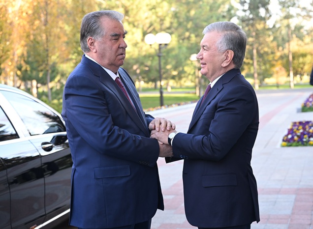  Встреча с Президентом Республики Узбекистан Шавкатом Мирзиёевым