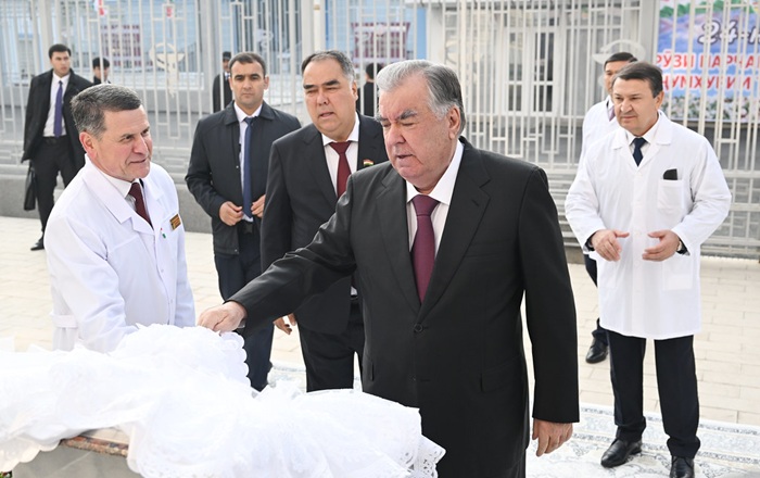  Открытие клинического центра эндокринологии Согдийской области