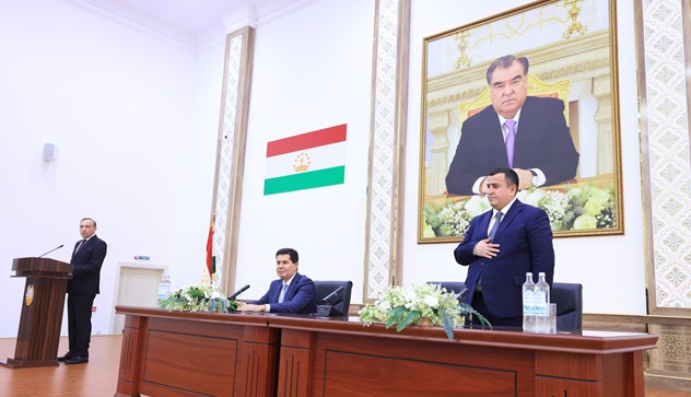  Представление кадровых назначений в Министерстве экономического развития и торговли Республики Таджикистан