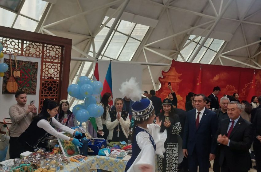  В Душанбе состоялась благотворительная ярмарка, организованная МИД Таджикистана