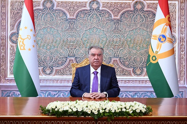  Поздравительное послание по случаю наступления праздника Фитр