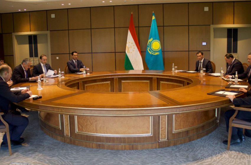  Президенти Тоҷикистон ба Қазоқистон меравад