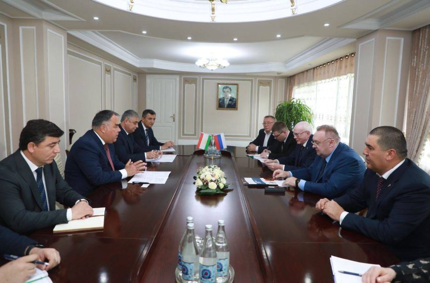  Гуруҳи соҳибкорони вилояти Челябински Федератсияи Россия баҳри тақвияти ҳамкориҳо ба Суғд ташриф оварданд