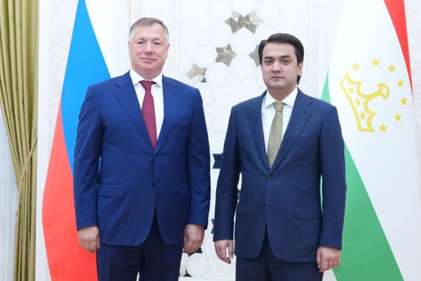  Раиси шаҳри Душанбе Рустами Эмомалӣ бо муовини Раиси Ҳукумати Федератсияи Русия Марат Хуснуллин мулоқот намуданд