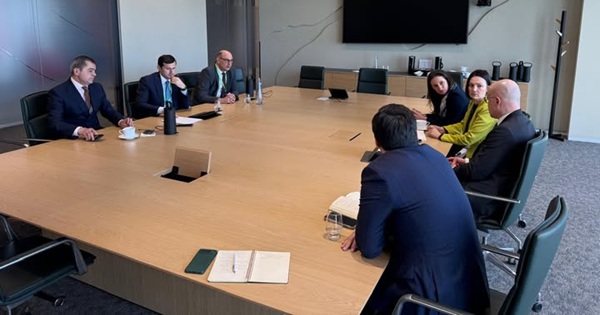  Баррасии ҳамкориҳо дар самти молияи сабз