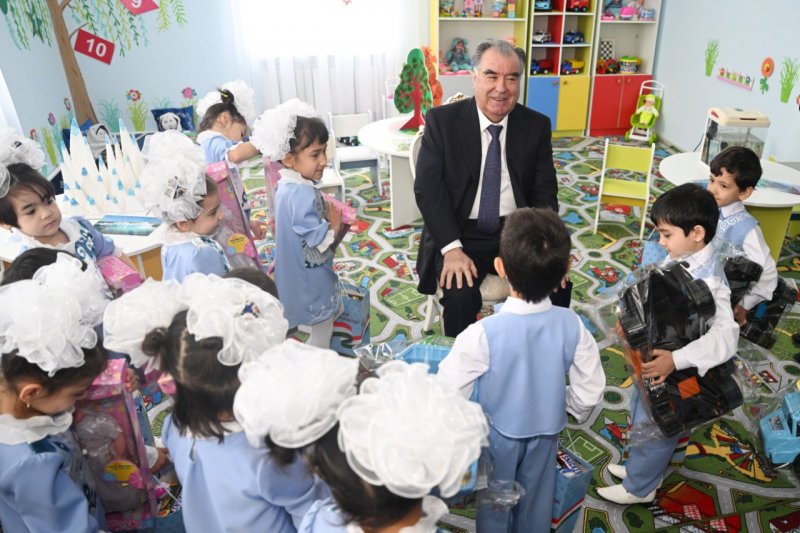   УНЖИ ҚИШЛОҒИДА БОЛАЛАР БОҒЧАСИНИНГ ОЧИЛИШИ
