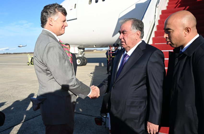  Оғози сафари корӣ ба Иёлоти Муттаҳидаи Амрико