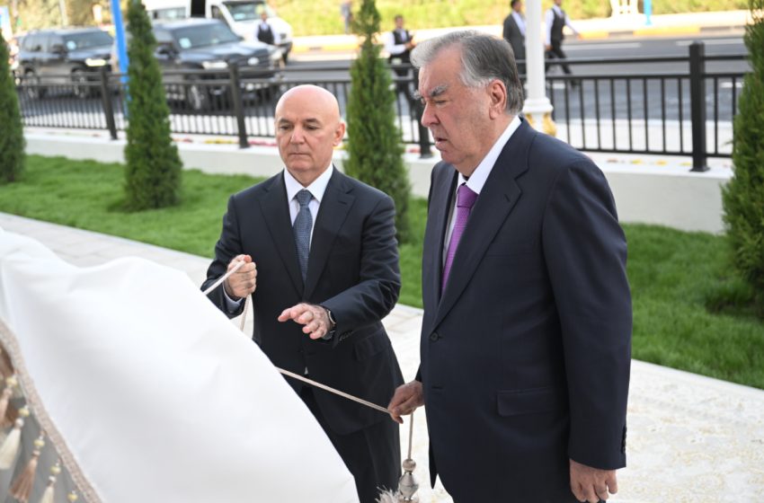  Ифтитоҳи бинои нави Нозироти андоз дар ноҳияи Данғара